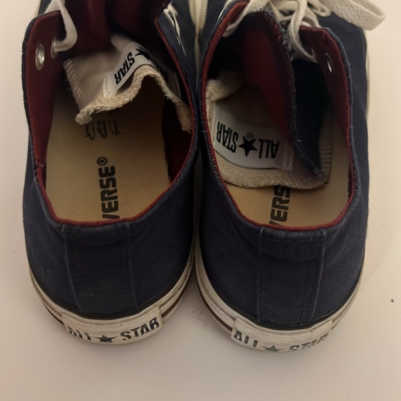 Converse All Star Low Tops - Navy with Burgundy Accents - Size 5 Mens - 7 Womens - Picture 5 of 7